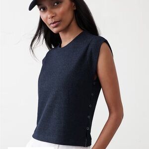 NWT Crepe Jacquard Side-Button Top